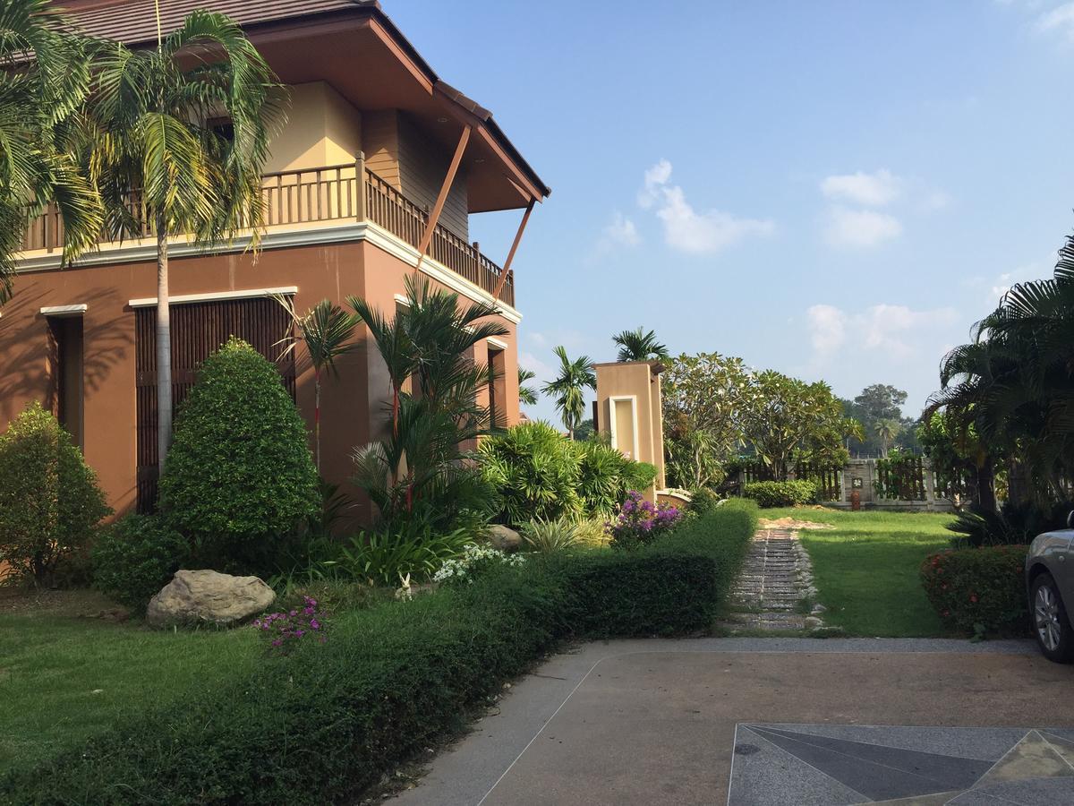 Huaymuang Apartment Ubon Ratchathani Buitenkant foto