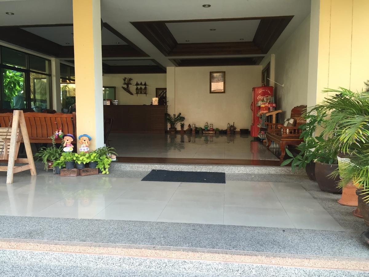 Huaymuang Apartment Ubon Ratchathani Buitenkant foto