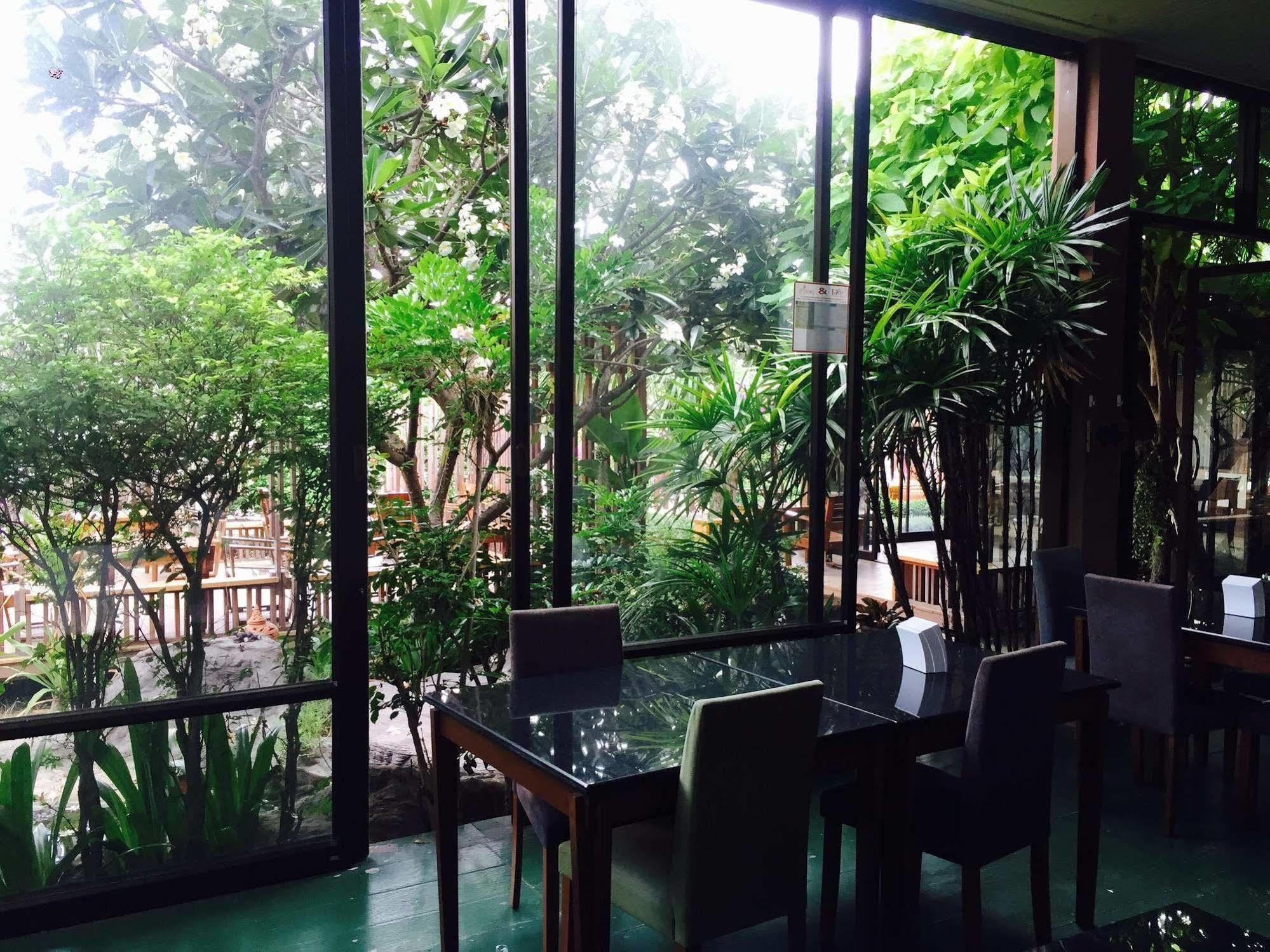 Huaymuang Apartment Ubon Ratchathani Buitenkant foto